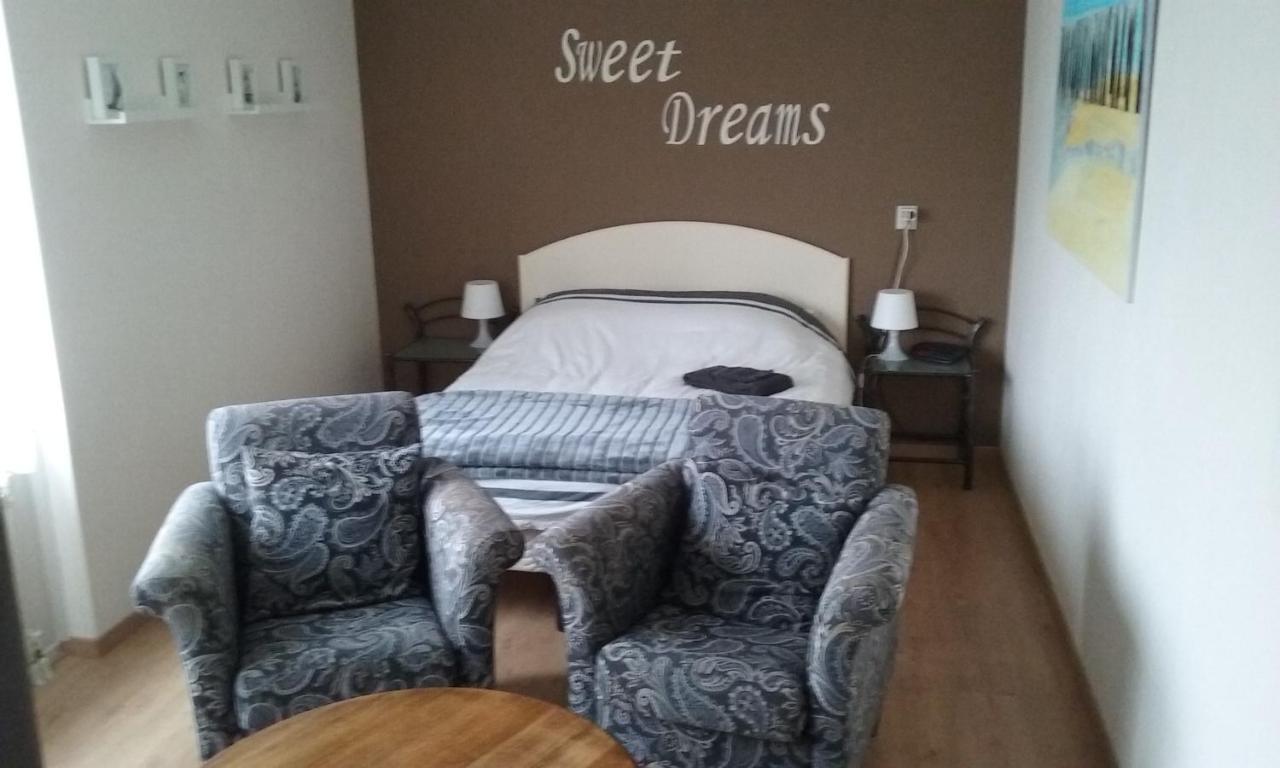 Bed En Breakfast En Bike Sommelsdijk Exterior photo